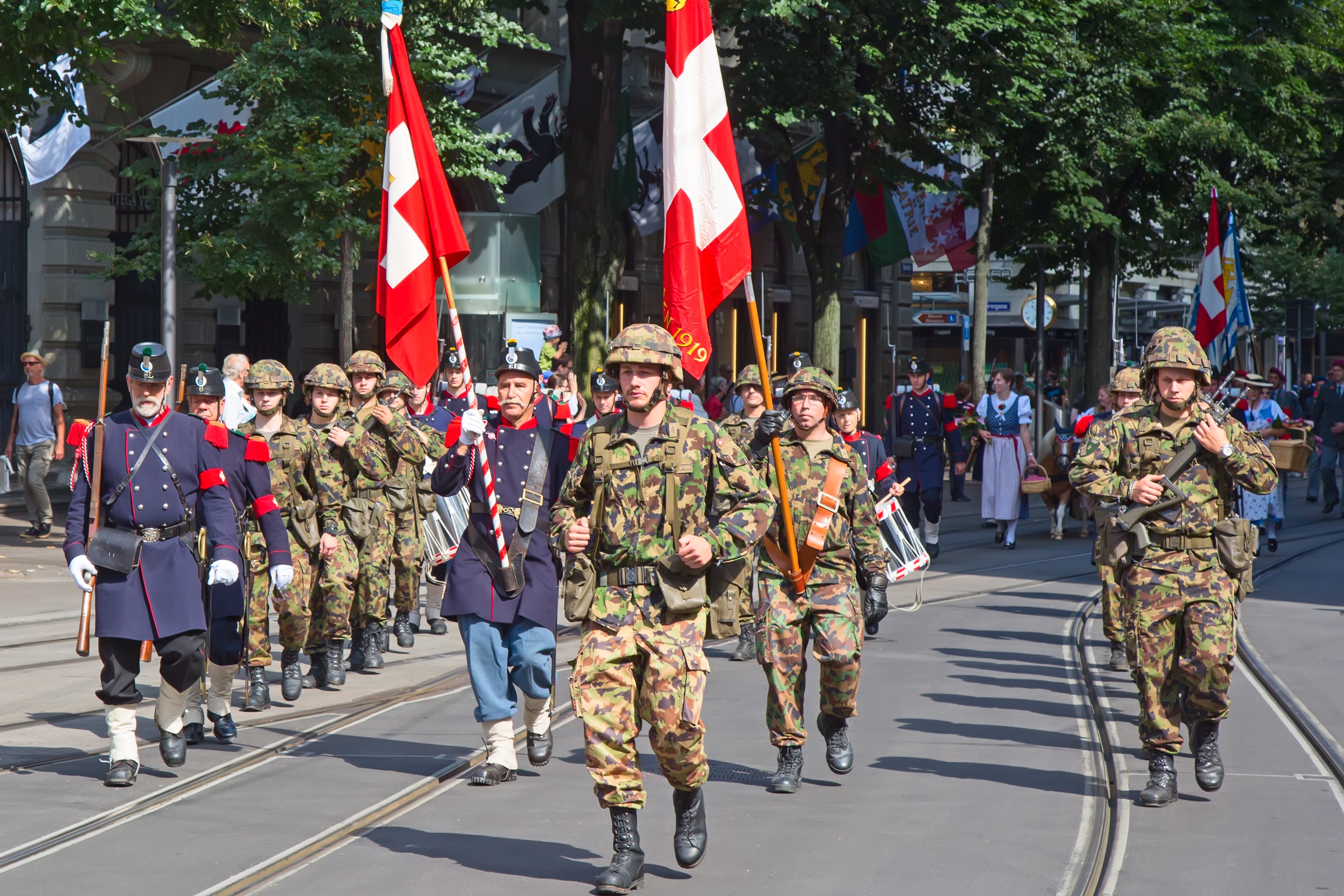 Vojenská přehlídka švýcarské armády