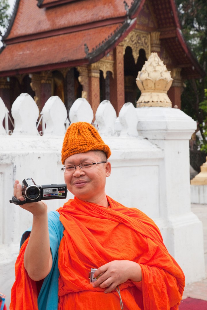 Buddha v hledáčku videokamery Buddha v hledáčku videokamery