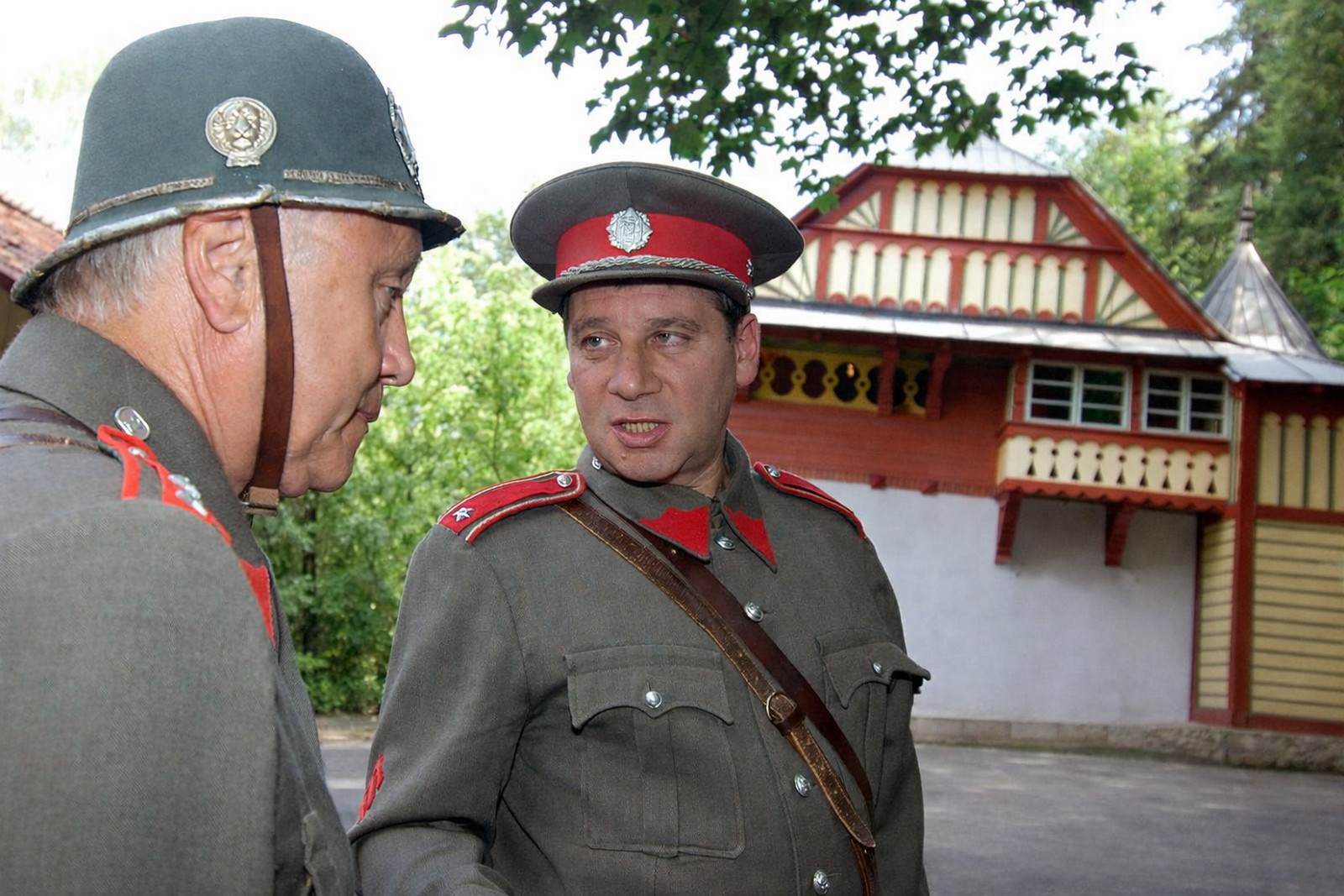 Za přísnými pravidly četnického života se skrývala překvapivě pestrá kuchyně. Čím se posilňovali prvorepublikoví strážci zákona?