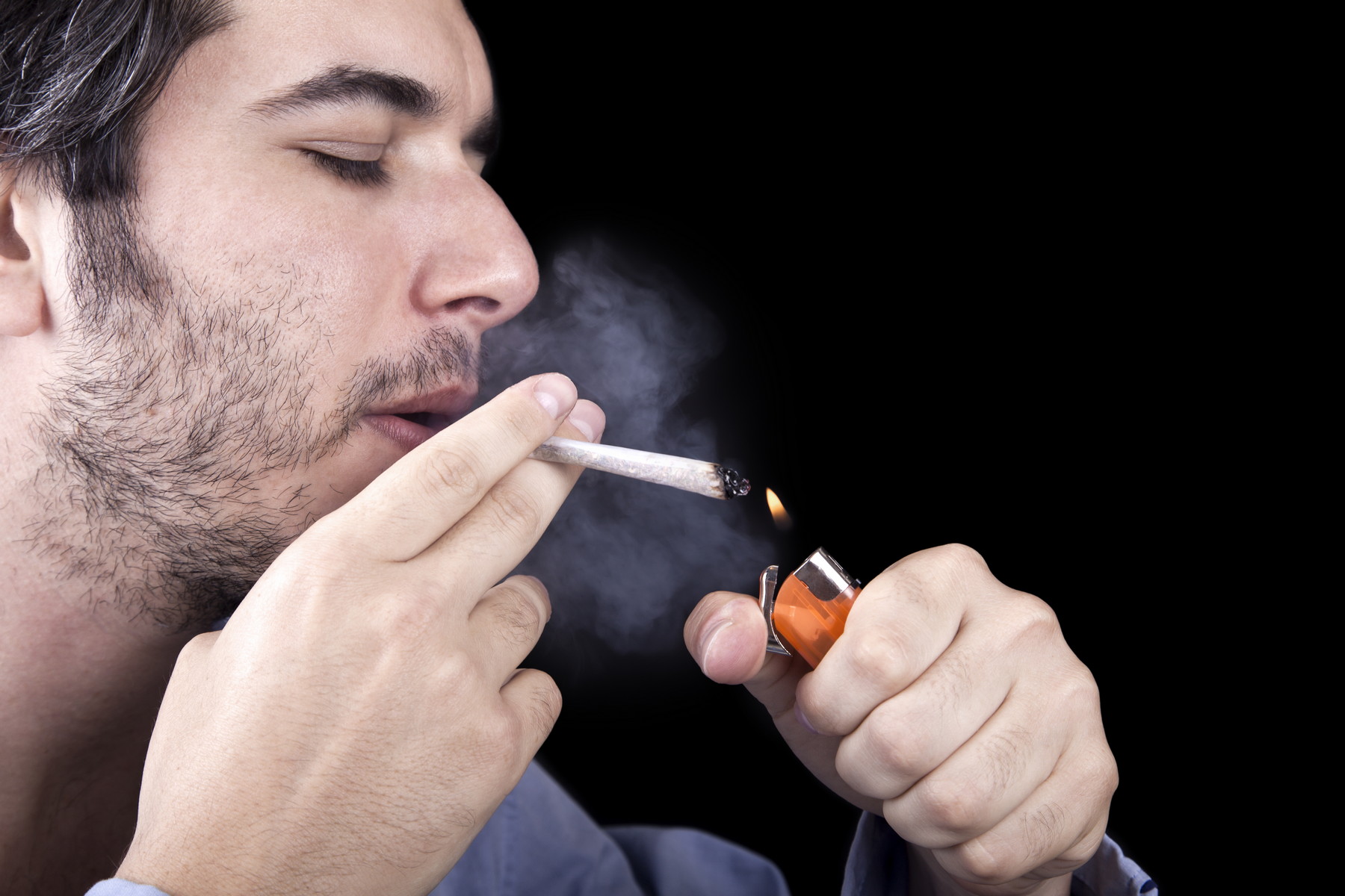 Pomáhá, nebo škodí? Jak hluboko zasahuje užívání konopí do naší paměti, emocí a vývoje mozku?