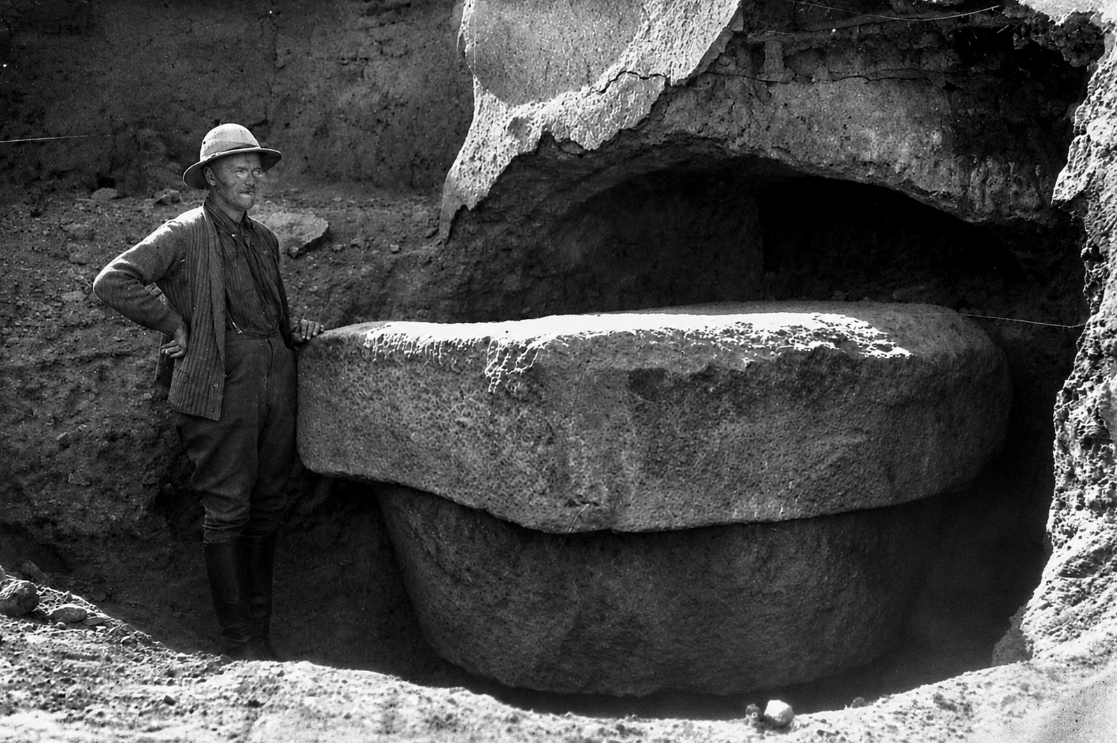 Český orientalista Bedřich Hrozný odhalil tajemství Chetitů a jako první rozluštil jejich klínopisný jazyk