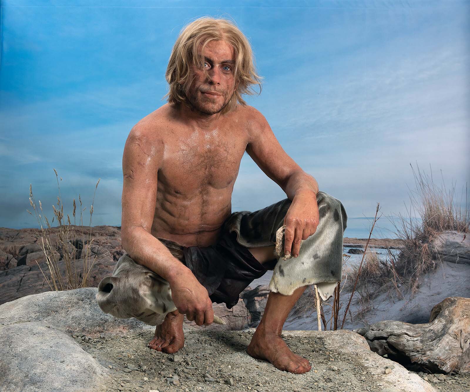 Norske eksperter har rekonstruert bildet av en mann fra Hitra som døde for 4000 år siden