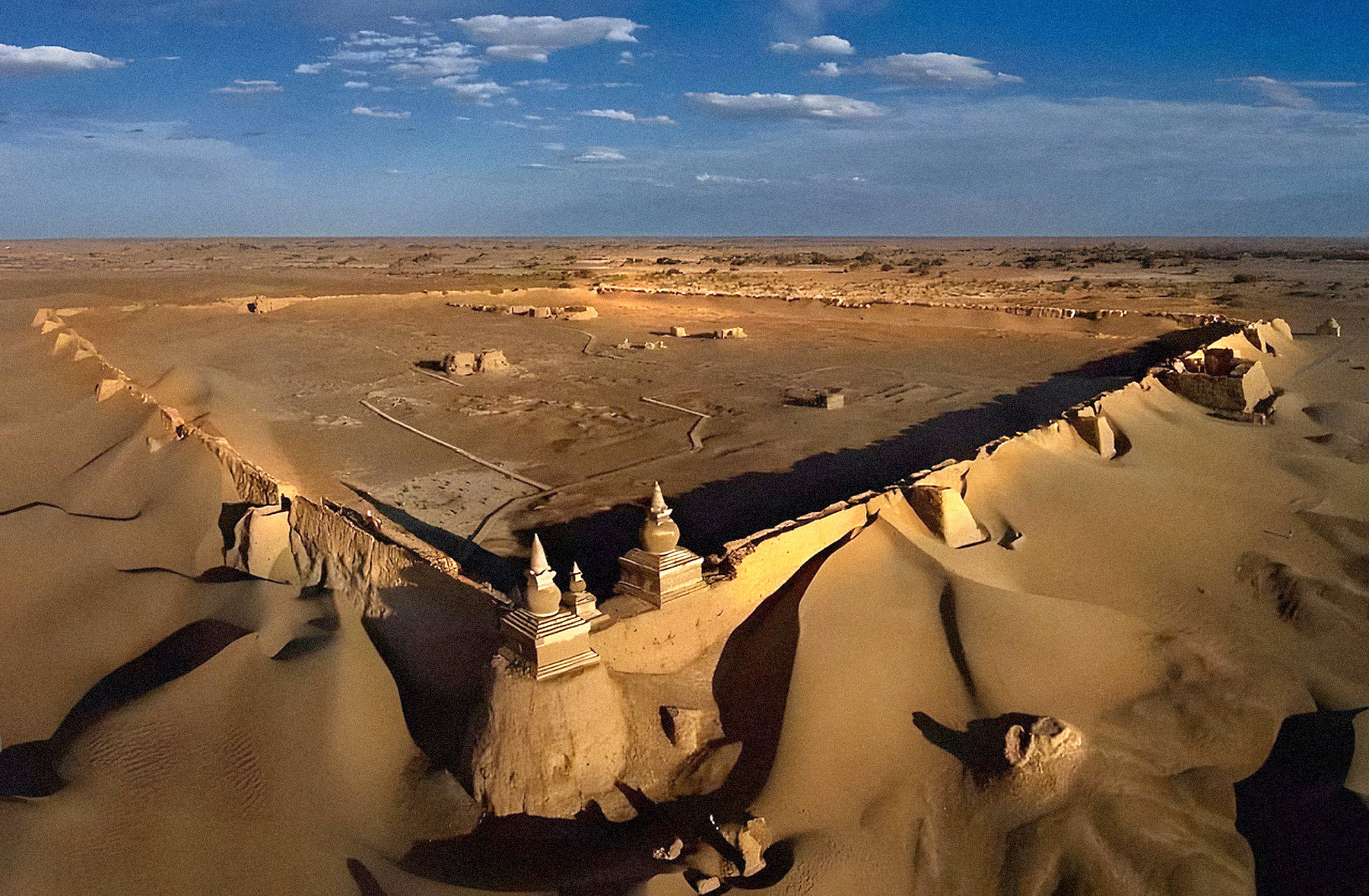 Černé město Chara-Choto: Tajemství mocné říše, kterou pohltila poušť