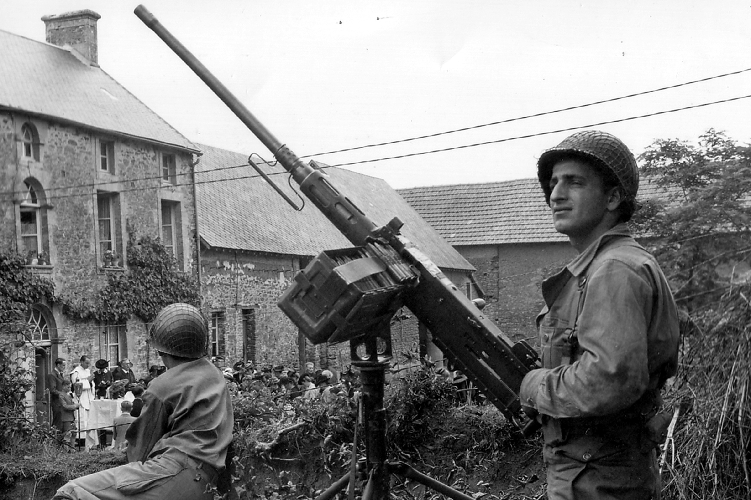 Když běžný kalibr nestačí: Duel velkorážových kulometů M2 a DŠK