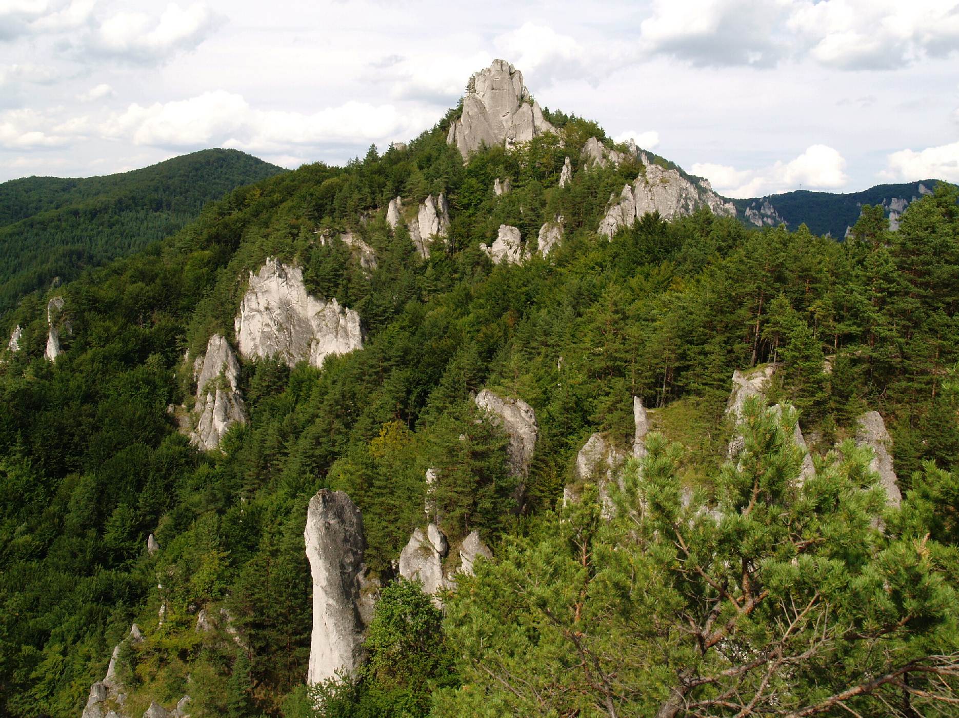 Rozsáhlé Súlovské skály