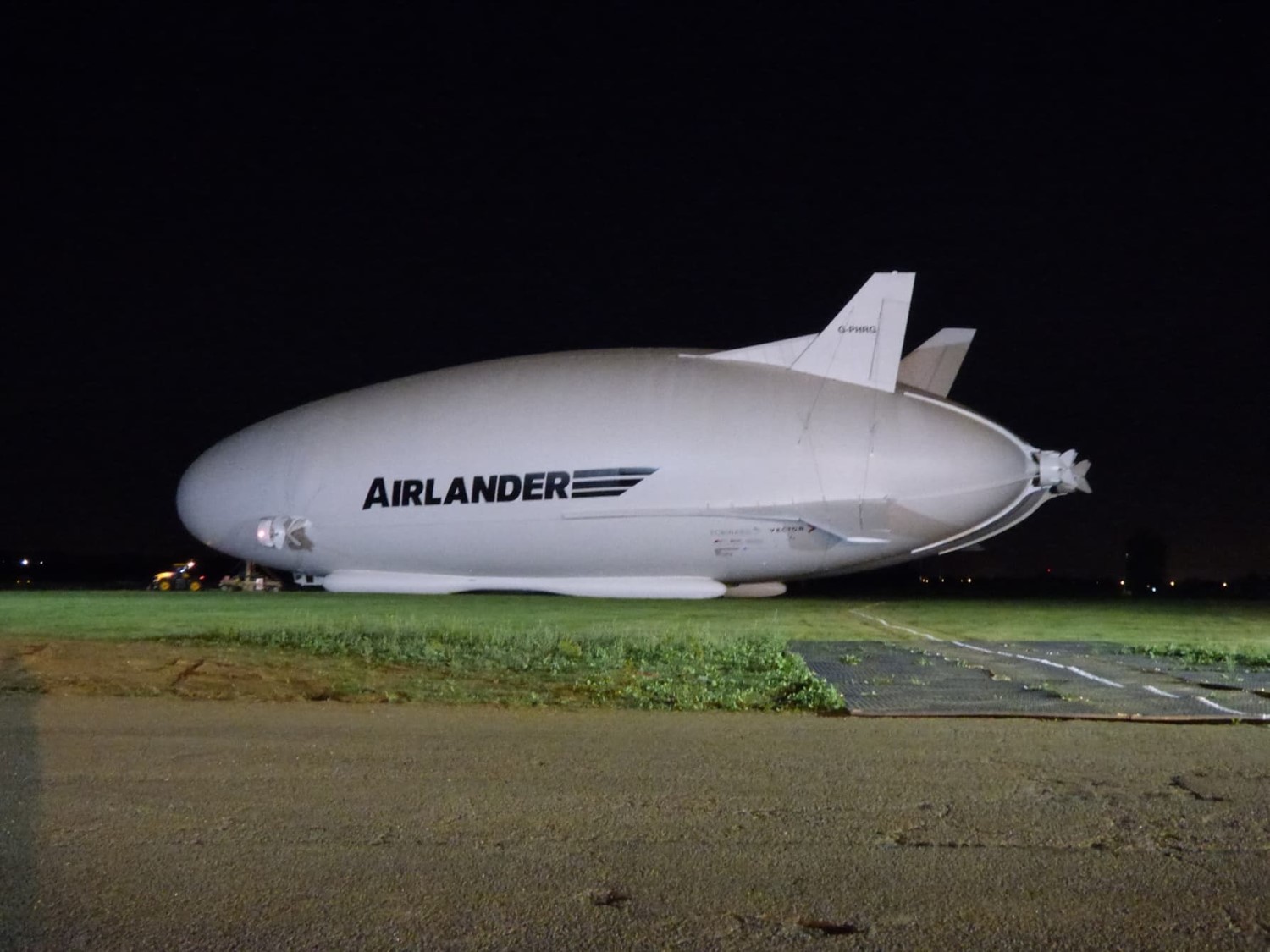 Airlander 10