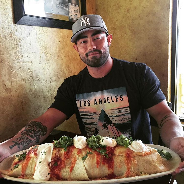 3,6 kilogramů vážící burrito