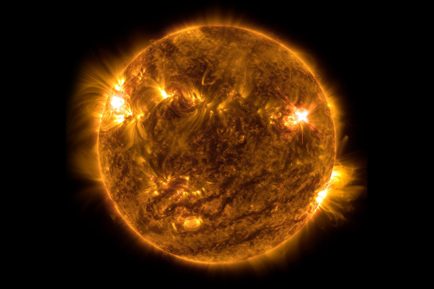 Observatoř SDO zachytila letošní sedmou nejsilnější sluneční erupci