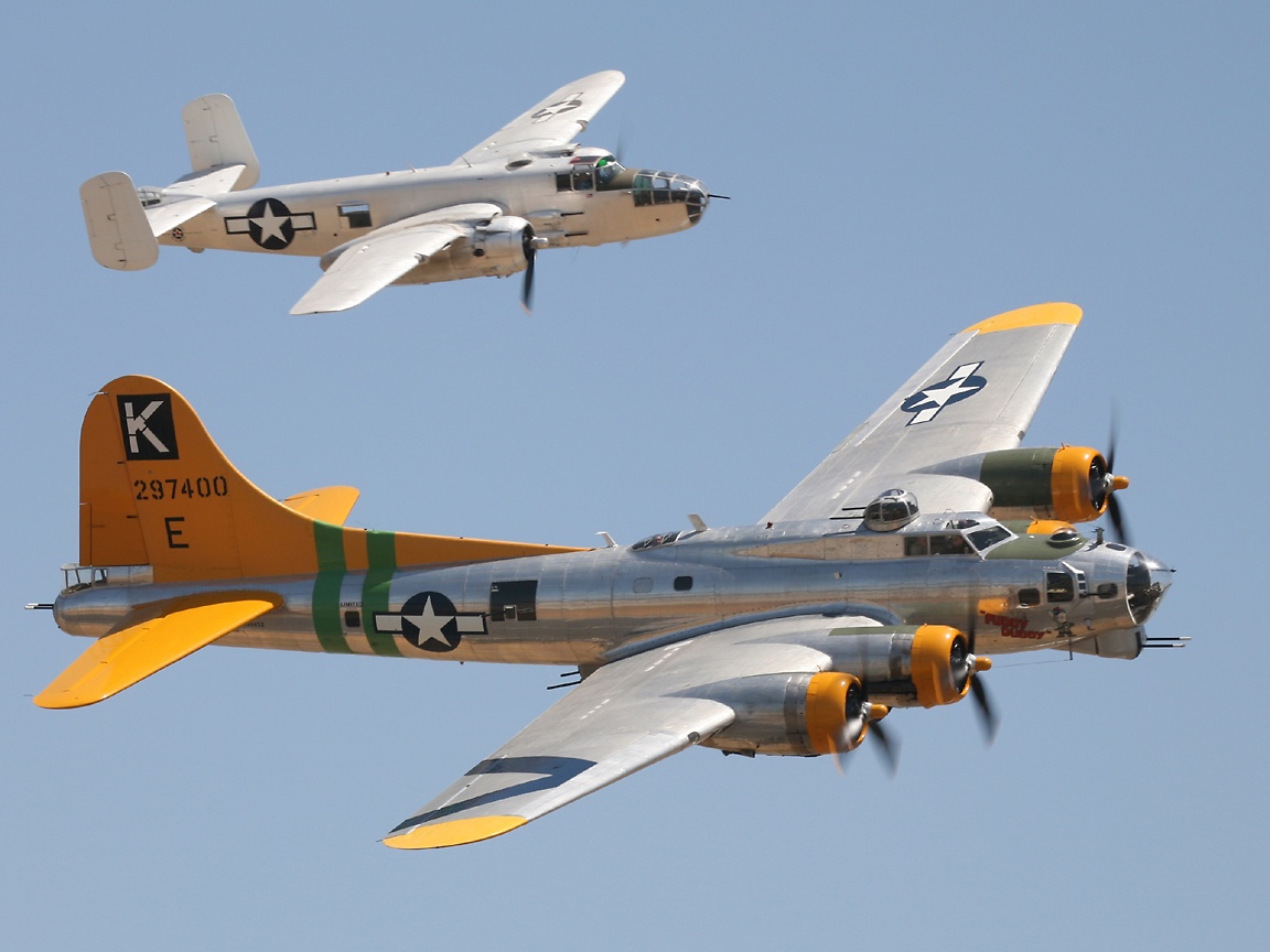 b-17-l-taj-c-pevnost-100-1-zahrani-n-zaj-mavost