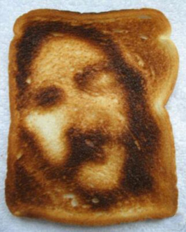 Ježíš z toastu, obličej z Marsu Švindl jménem pareidolie 100+1