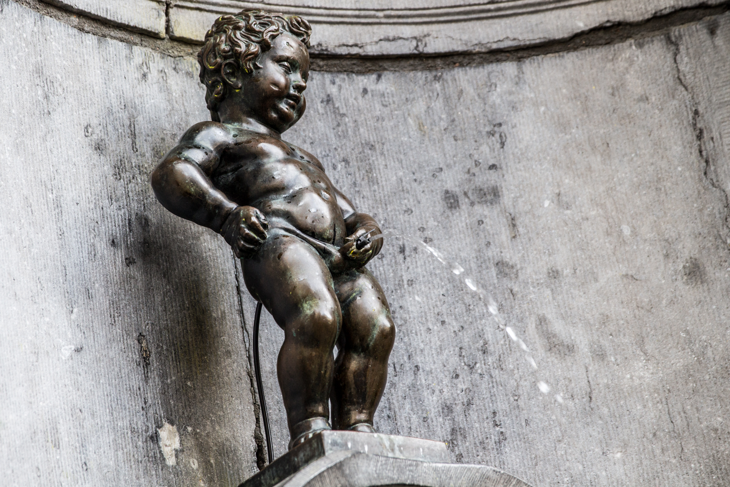 Čůrající chlapeček - Manneken Pis - 