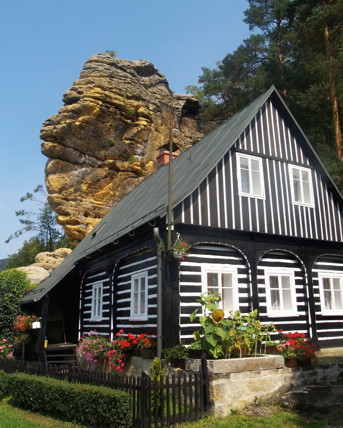 <p>Malebný motiv z jetřichovické části Českého Švýcarska.</p>
