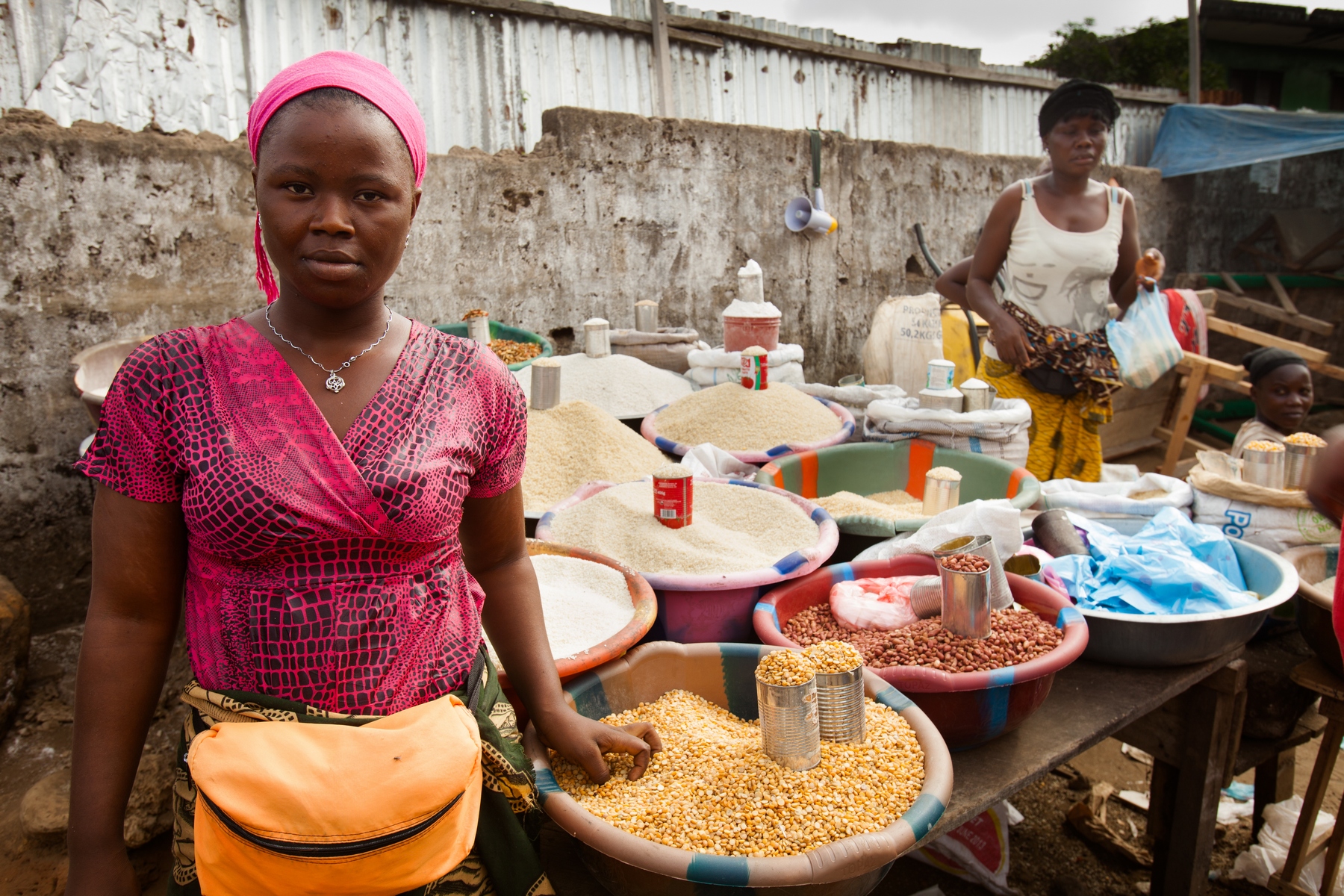 Jak se žije v africké Libérii -<p>Hrubý domácí produkt 900 dolarů na hlavu řadí Libérii mezi pět nejchudších zemí světa.</p>