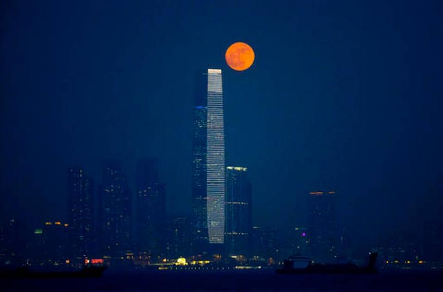 Victoria Harbour, Hong Kong