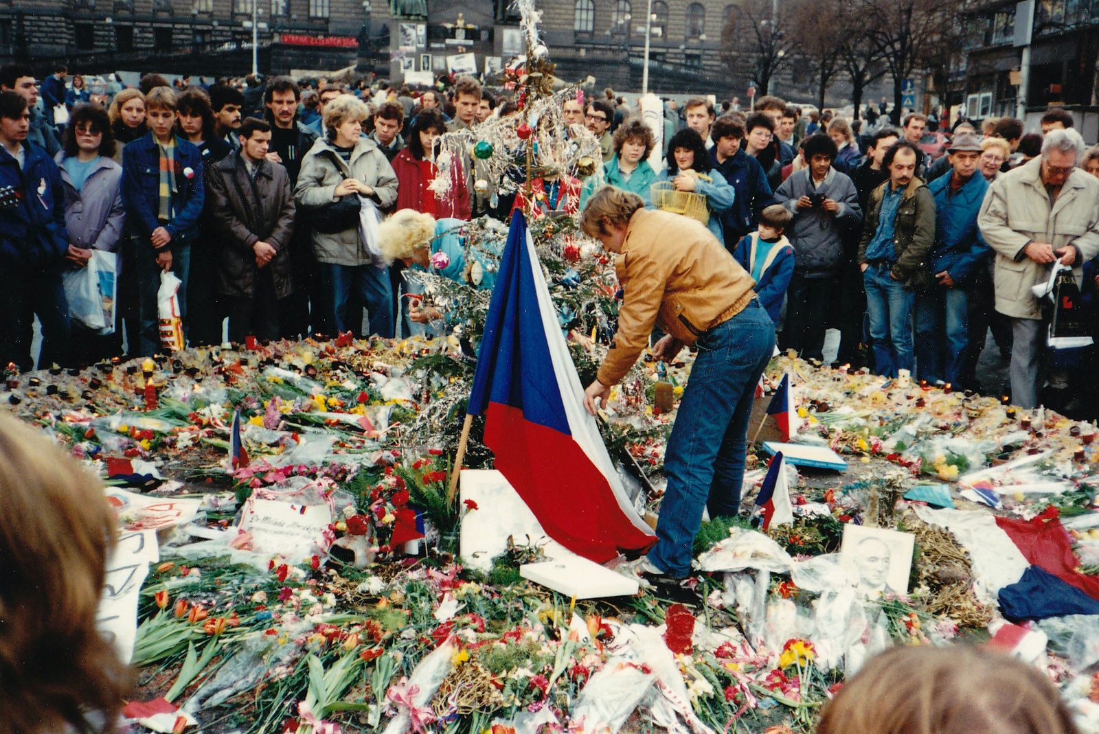<p>Sametová revoluce</p>