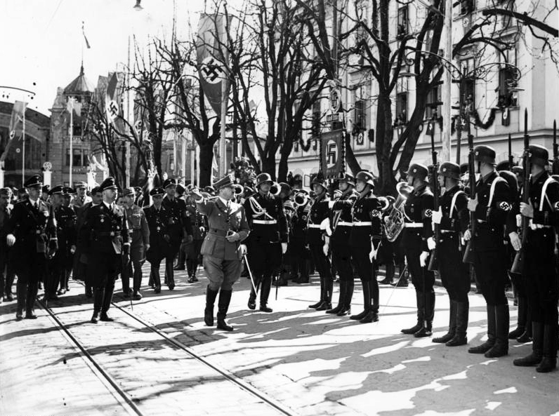 <p>Každý příslušník SS musel přísahat věrnost Adolfu Hitlerovi</p>