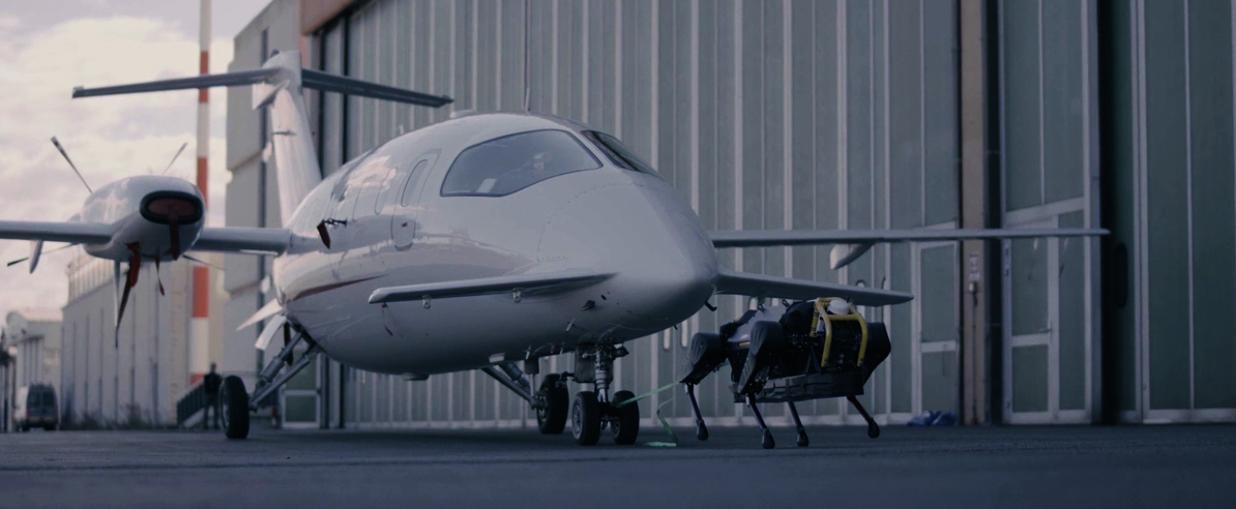 [Obrázek: robotairplane.jpg?itok=GMeh5PWQ]