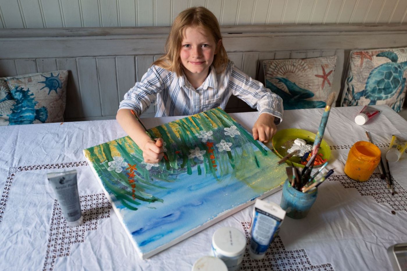<p>V loňském roce získala Daisy ocenění Young Achiever for Arts, udělované výjimečným mladým lidem z hrabství Yorkshire.</p>