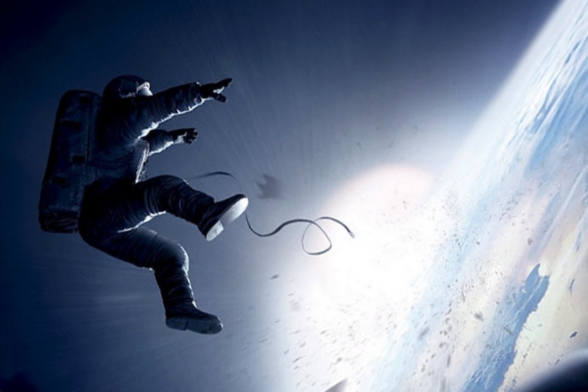 <p>Horké chvíle na orbitě v podání filmu Gravitace. Bez ochrany skafandru by kosmonauti ztratili vědomí za patnáct sekund.</p>