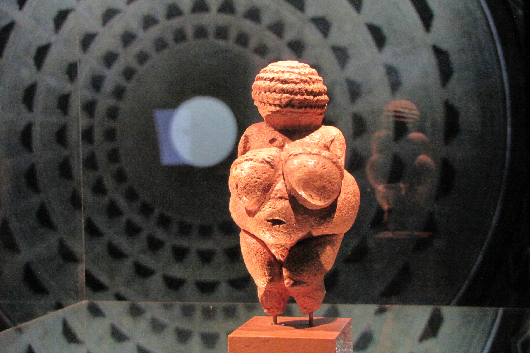 <p>Willendorfská venuše je nejznámějším archeologickým nálezem z území Rakouska. </p>