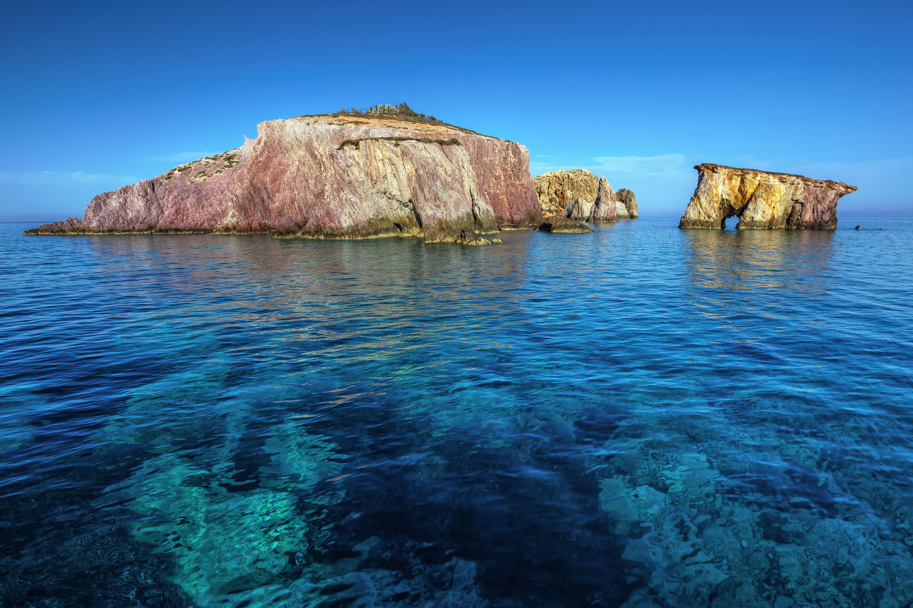 <p>Ostrov Antiparos v Egejském moři.<em> (foto: Shutterstock)</em></p>
