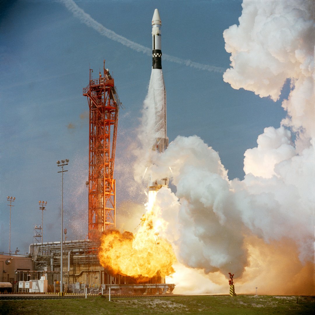 <p>Gemini 8 byl pilotovaný kosmický let, který se uskutečnil dne 16. března 1966 v rámci amerického kosmického programu Gemini.</p>