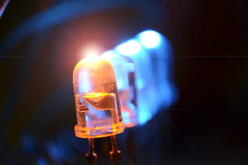 LEDky -<p>LED osvětlení přitahuje méně hmyzu</p><p><em> </em></p>